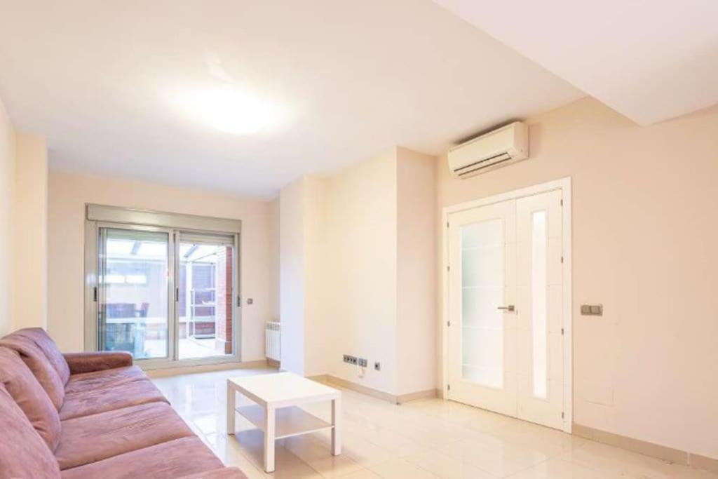 Impresionante Apartamento De 4 Dormitorios 3 Banos Y 2 Plazas De Garaje Madrid Extérieur photo